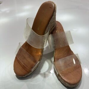 Andre Assous Cream and Brown Sandals Minimalist Design